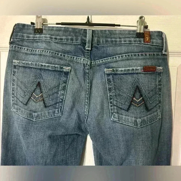 7 for all Mankind Bootcut Jean A-pocket style size 28. Denim. - Picture 7 of 16